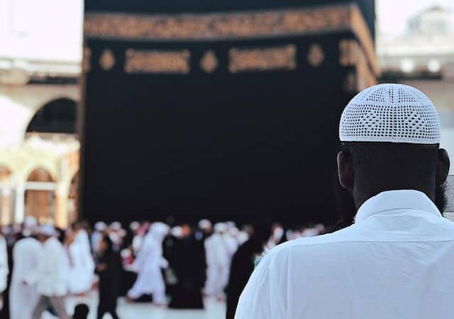 intérieur de la Kaaba Hajj 2026 inscriptions immédiates