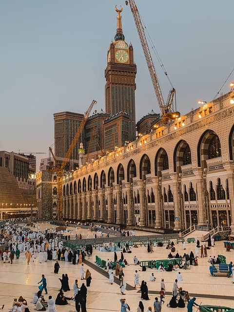 Travaux et projet d'extension pour accueillir les hadjs à Makkah La Mecque et à Médine